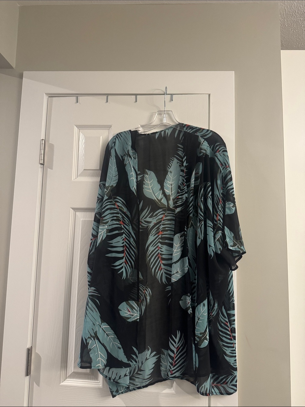 Black Tropical Leaf Kimono - Aqua Leaf Print